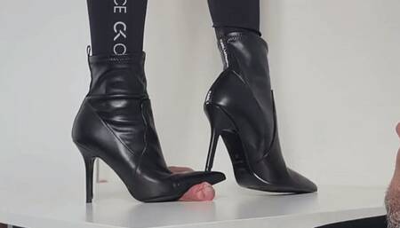 Lady Latisha - CBT Trample Board - KL Ankle Boots - Close-up - FHD