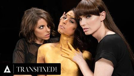 Khloe Kay Succumbs To Lust At Her Photoshoot With Adriana Chechik & Natalie Mars