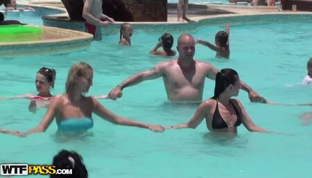 Egypt porn with hot bikini girls: Day 8 - Amateur holiday sex for breakfast