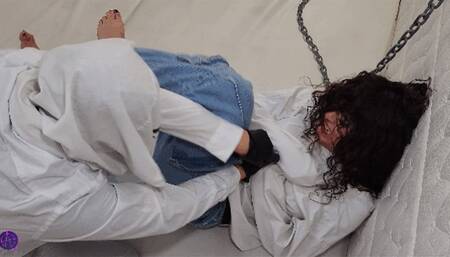 Victoria Voxxx & The Tickle Monster 720 WMV