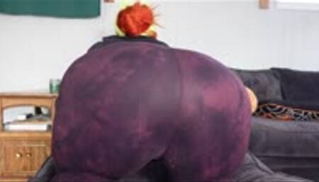 Worship and Sniff my Farts! MP4 640 Yoga Pants and light Smothering