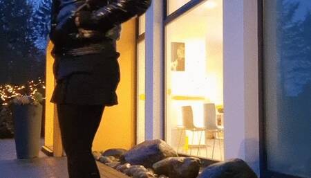 Early Bird need her cigarette