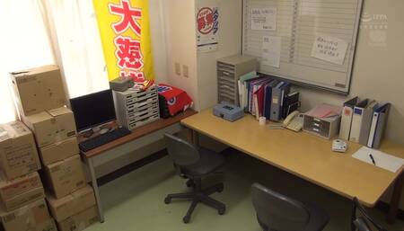 KAM-162 都内某コンビニエンスストア悪徳エロ店長による万引き制服美少女中出し折●動画 其の3 横宮七海