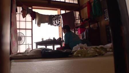 FJIN-013 合算10発抜き！！親の再婚でできた義姉は喪女！だらしないのにエロすぎる無防備巨乳な姉に杭打ち