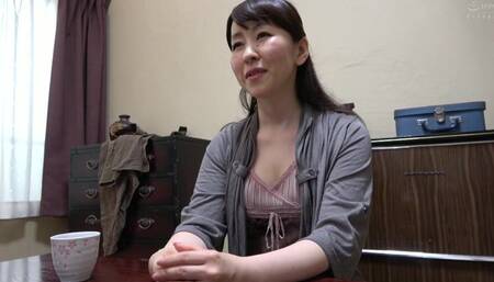 ERDM-091 「ほ、ホントに一発だけよ…」デカ尻の母とヤレたイケない関係 4時間