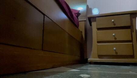 Balbina BBW Pantyhose Goddess modeling her Kiara Heels in the Bed