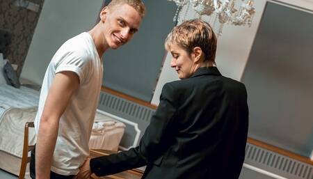 Martin's brunette clip