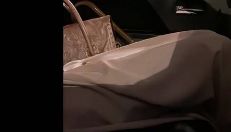 FC2 PPV 1536384 【完全素人リアル動画#31】中出し絶対NGなスレンダー美女…勢い余って半分中出