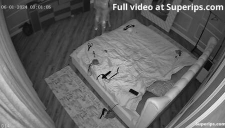 IPCAM – Fetish woman fucks her husband bound