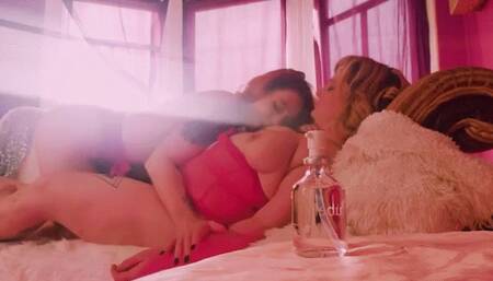 Jupiter Jetson and Courtney Trouble indulge in an afternoon sex date full of oral sex, tribbing, and strap on fucking! (MP4)