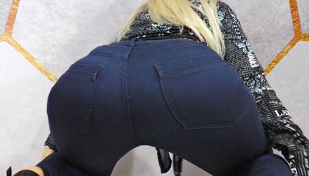 Princess Serena - She makes you horny with her sexy jeans ass!