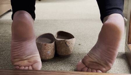 Cross Ankle Shoeplay