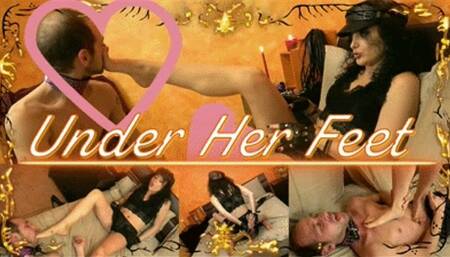 Prima Volta Insieme ( Barefoot Fetish Scene ) First Time Together