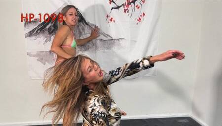 DETECTIVE HOLLYWOOD TACKLED FOR A LOSS -1098 HD