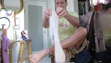 Yer burly Man needs yer help