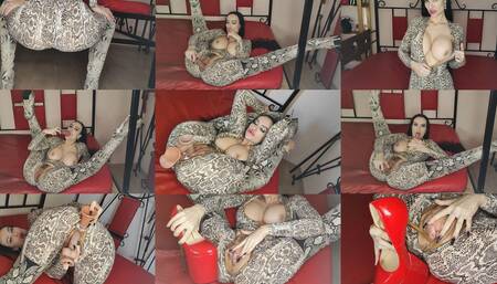 Slut in Amazing Boots Seduces You, Fucks All Holes, Squirts
