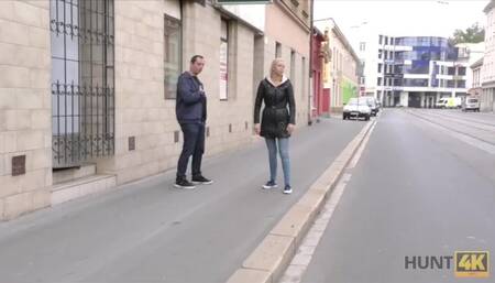 Horny Nikky Dream's amateur cuckold scene