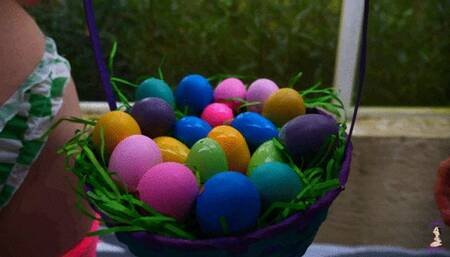 Easter Messy Foot Smash