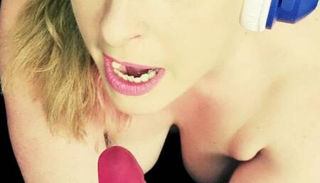 sexy Cat Marie on air with her long dildo