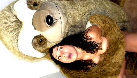 Heavy Petting! 3 (starring Bella Luxx) (MP4)