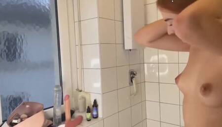 tall girl pees 1.5 litres