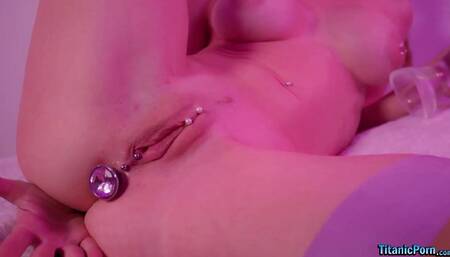 Hot Blonde Aussie Scarlet Chase Goes Crazy With Anal Toys