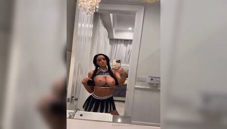 Abigail Ratchford topless cheerleader