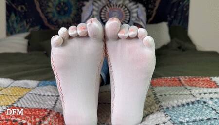 Jezebel Juice orange toes sock removal