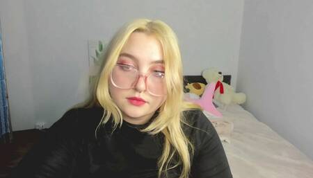 Touching Myself and Sucking a Dildo Showing My Body