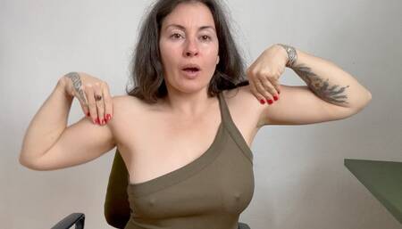 girl in bodysuit shows her armpits avi