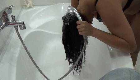 HAIR WASHING (b)