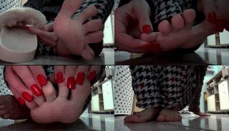 I demand new slaves for My divine feet