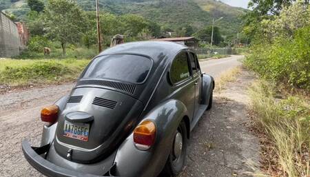 Jarlyn warms up the Volkswagen beetle