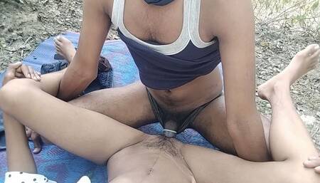 Indian Hot Young Desi Girl to the Jungle and Her Fuck