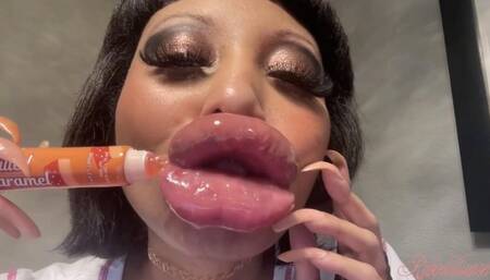 RubyDollLipz's 8-23-22 Growing XL Doll Lips