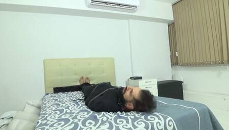 Gueicha sits and fart part 1 By THAY FLORES and Daniel santiago Cam by dani full hd