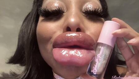 RubyDollLipz's 1-18-22 Growing XL Doll Lips