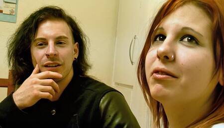 Inveigling chippie's amateur sex