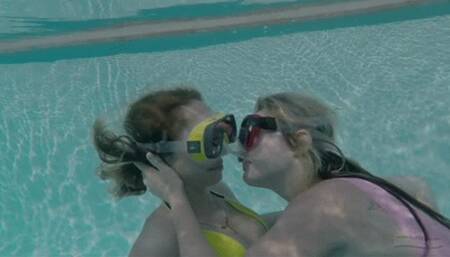 428 - Zazie's First Lesbian Experience Underwater