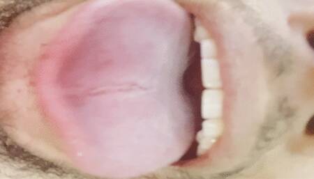 Tongue of giants need you now