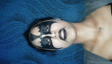 Show my mouth and teeth 11