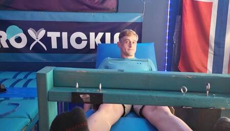 HouseOfRox : Colin Bryant's 1st tickling