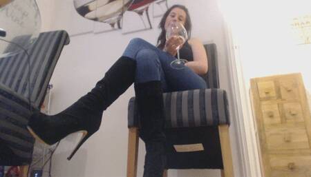 Jeans and Ass Worship POV (AVI)