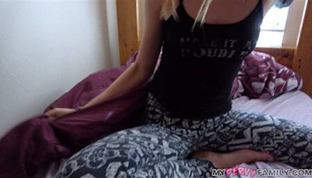 Haley Reed - Dorm Room Fantasy Sex with Sis - Mp4 4K