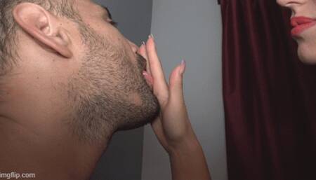 I like the way you bow to my hands