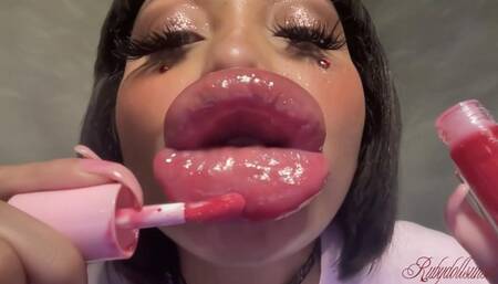 RubyDollLipz's 7-12-22 Growing XL Doll Lips