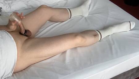 White HILFIGER sport socks: Jerk off and cumshot