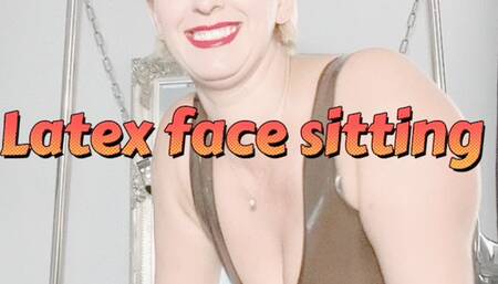 Latex facesitting!