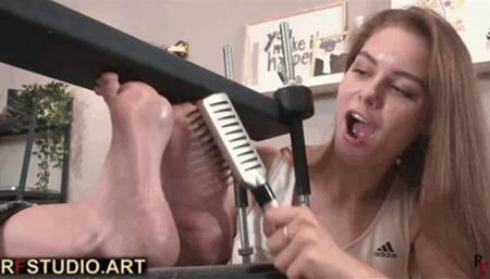 Dana's Beautiful Legs Caught in a Toe-Press as Leya Enjoys Tickling Her Soles (HD 720p MP4)