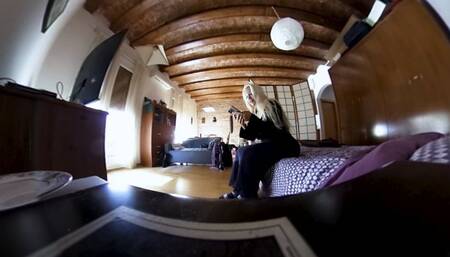 Worn Item - Blondie Fesser 360º VR HQE